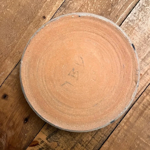 Vintage Ceramic Bowl - Picture 3 of 4